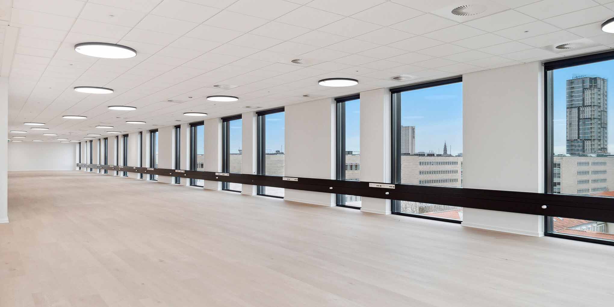 Stort flot lejemål i Mikado House med LVT gulve og nye LED lamper